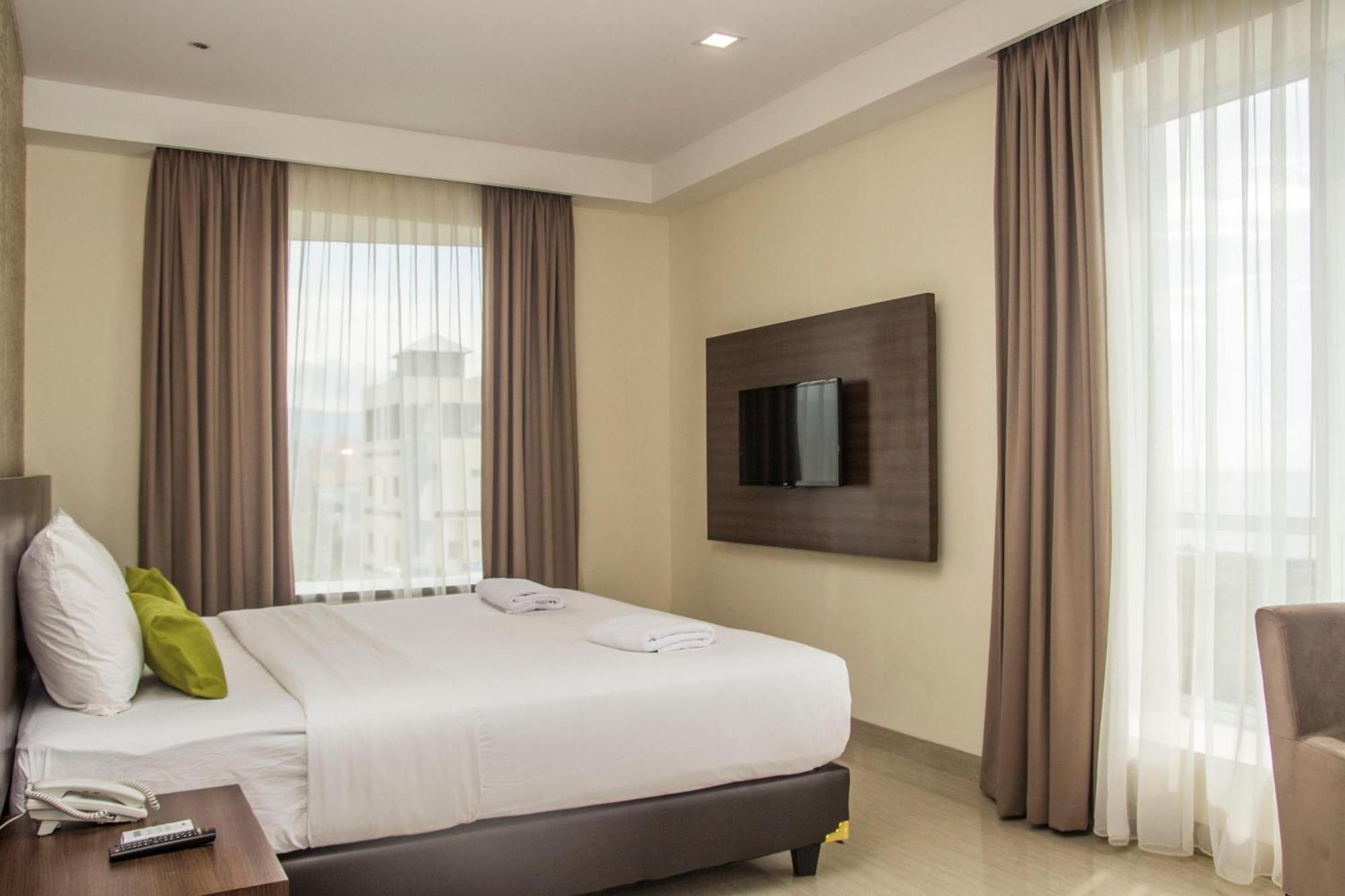 Green Eden Hotel Manado Pokój zdjęcie