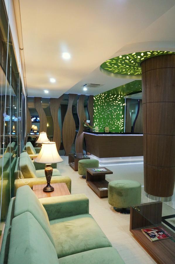 Green Eden Hotel Manado Zewnętrze zdjęcie