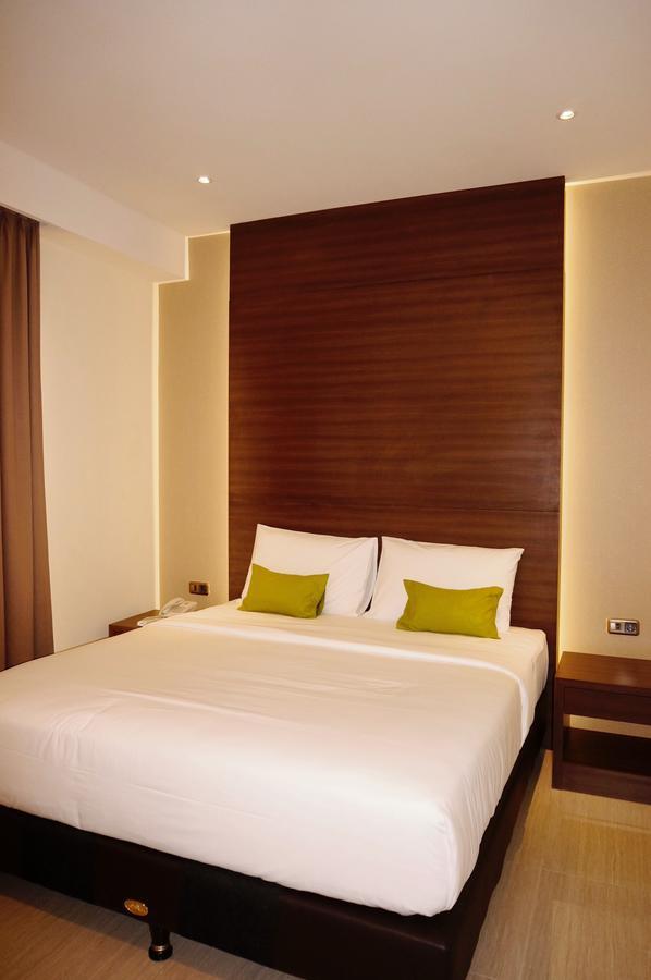 Green Eden Hotel Manado Zewnętrze zdjęcie