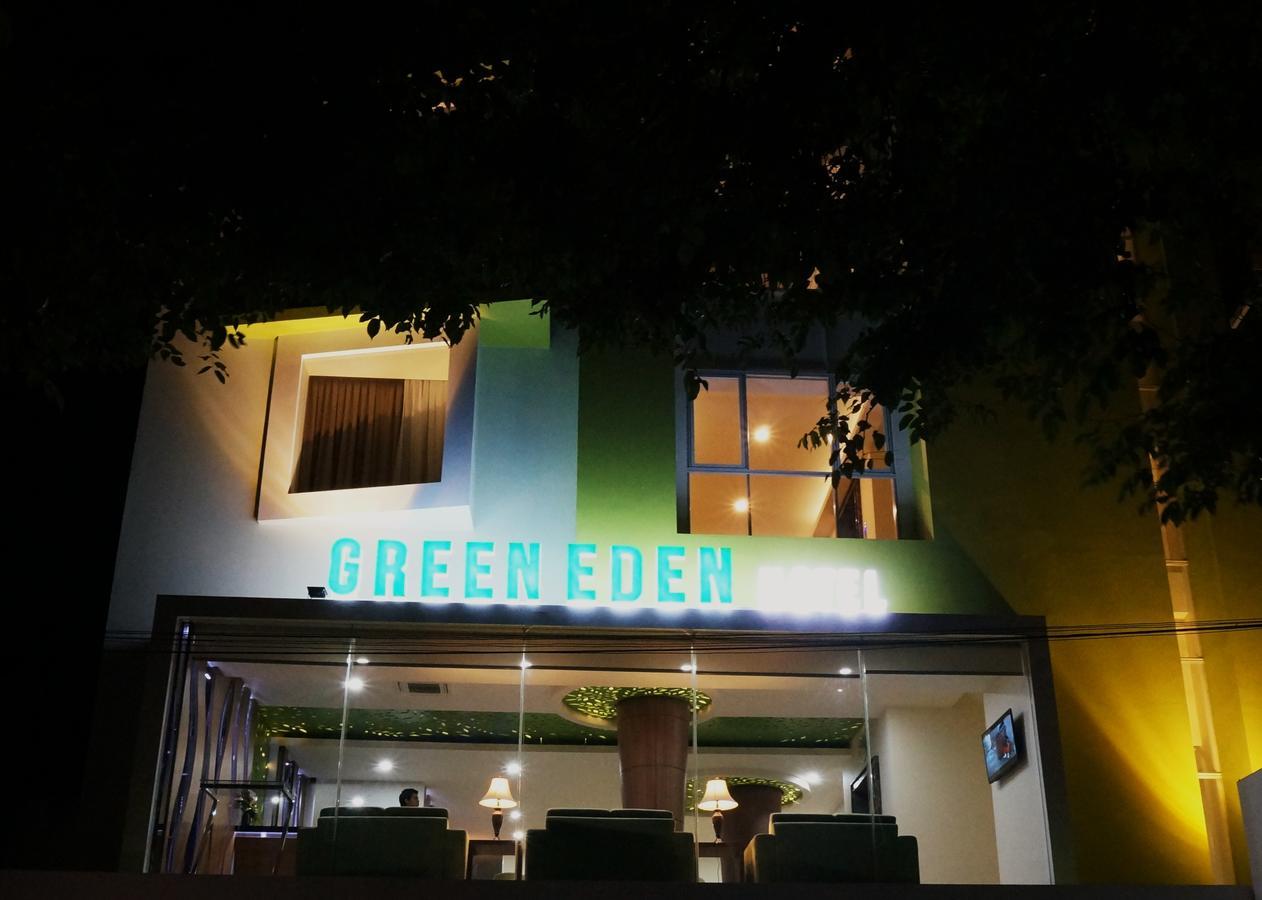Green Eden Hotel Manado Zewnętrze zdjęcie