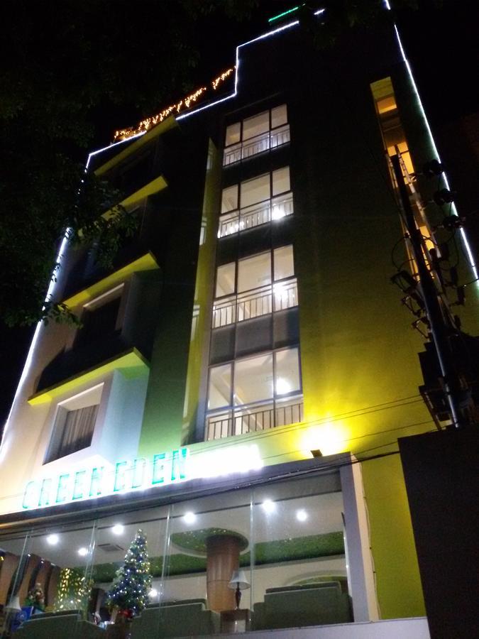 Green Eden Hotel Manado Zewnętrze zdjęcie